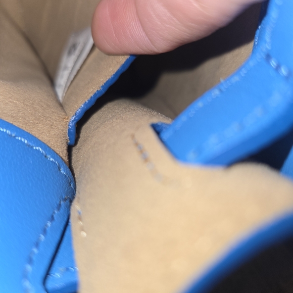 MCM EUC Mini Milla Two-Way Tote - Picture 16 of 17